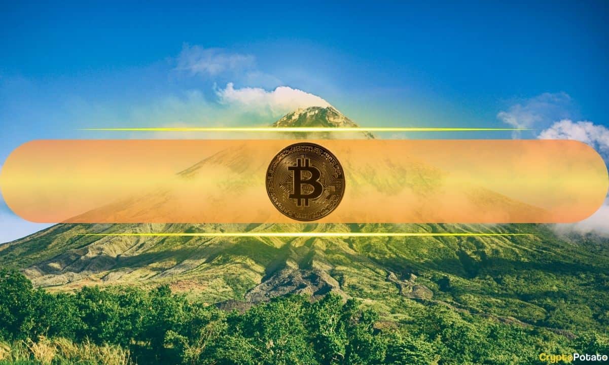 El Salvador Secures IMF Deal, Retains Bitcoin Holdings Amid Fiscal Changes