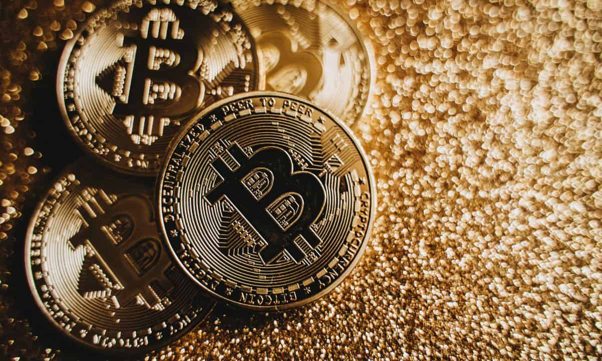 Gold Surges, Bitcoin Tanks Below $88,000 in Biggest Sell-off of 2026